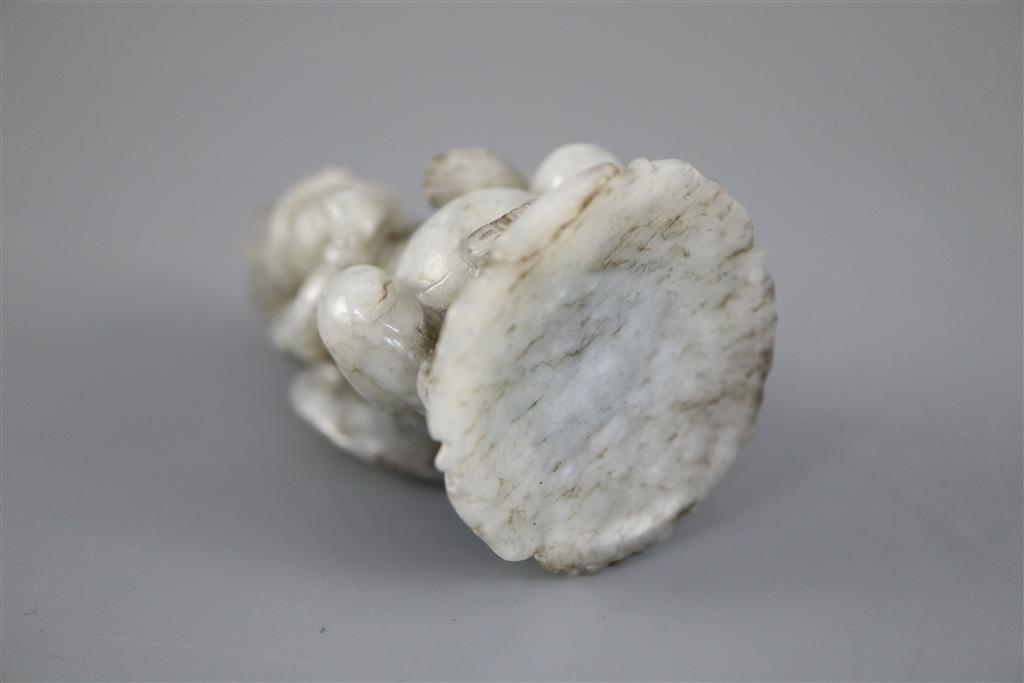 A Chinese grey jade figure, 6.4cm high